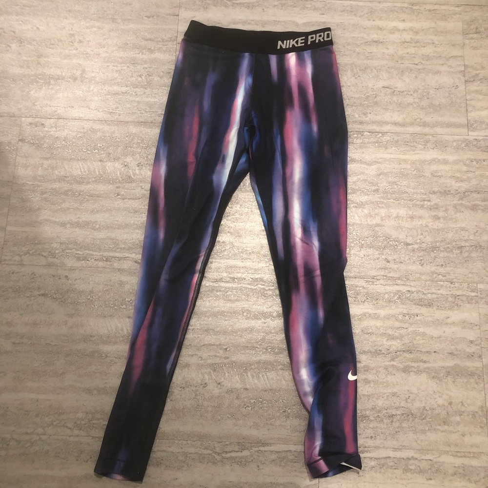 Nike leggings size small